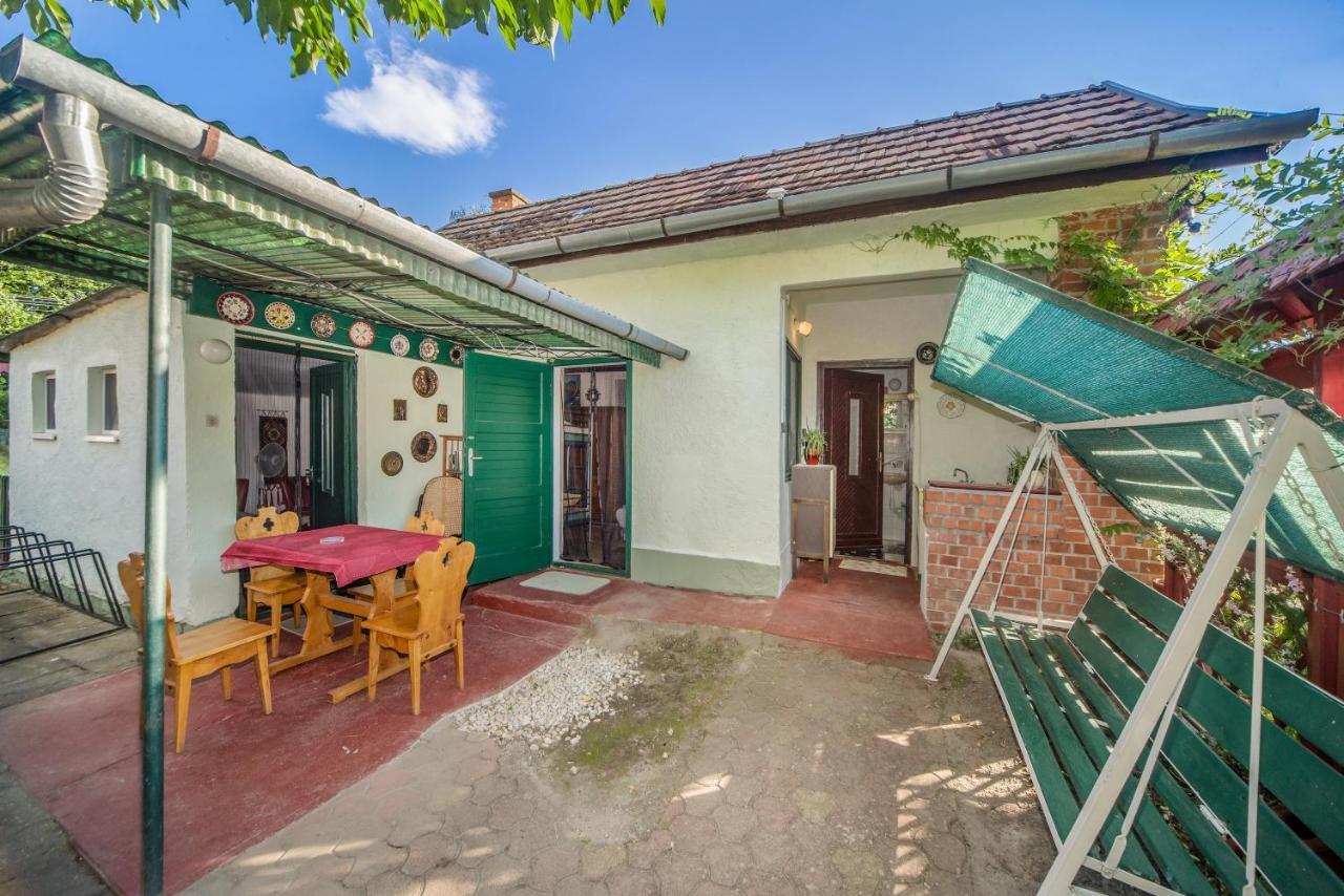Ferienwohnung Apartman Kuckoval Balatonföldvár Exterior foto
