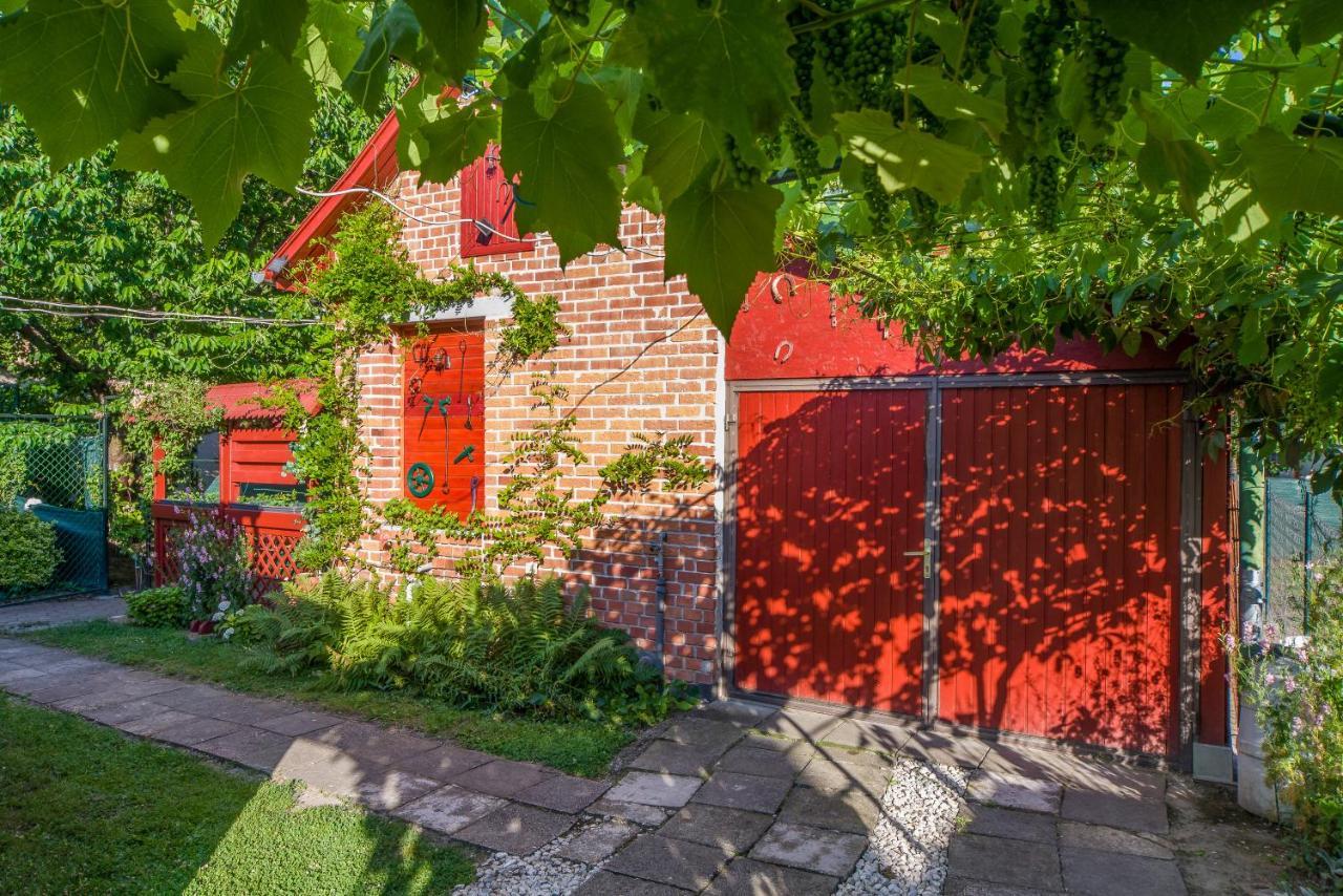 Ferienwohnung Apartman Kuckoval Balatonföldvár Exterior foto